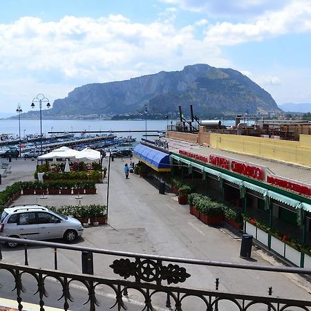 Mondello Holidays الغرفة الصورة
